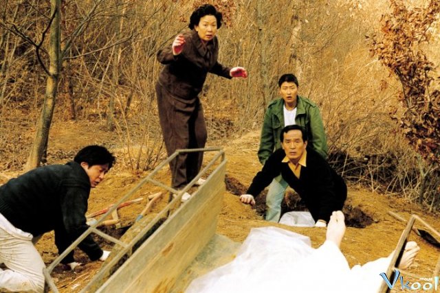 Xem Phim Gia Đình Bí Mật - The Quiet Family - Vkool.TV - Ảnh 4