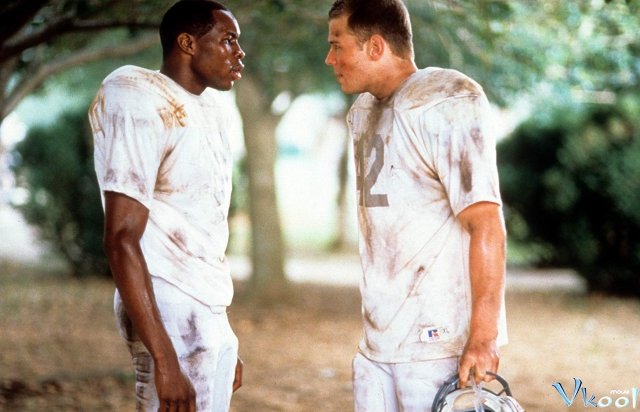 Xem Phim Đội Bóng Phi Thường - Remember The Titans - Vkool.TV - Ảnh 4