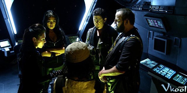 Xem Phim Du Hành Giữa Các Vì Sao: Những Kẻ Nổi Loạn - Star Trek: Renegades - Vkool.TV - Ảnh 4