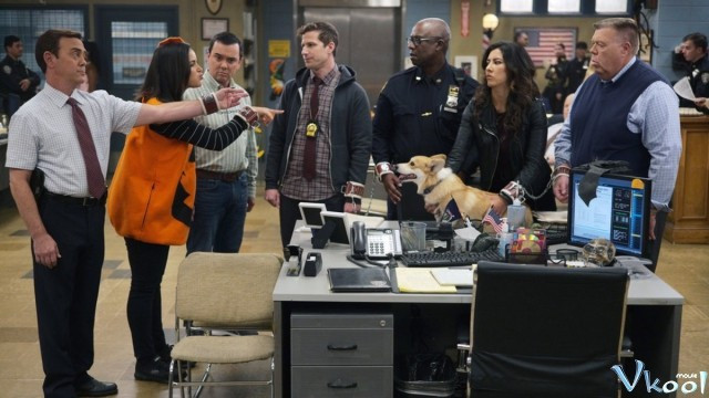 Xem Phim Cảnh Sát Brooklyn Phần 8 - Brooklyn Nine-nine Season 8 - Vkool.Net - Ảnh 1